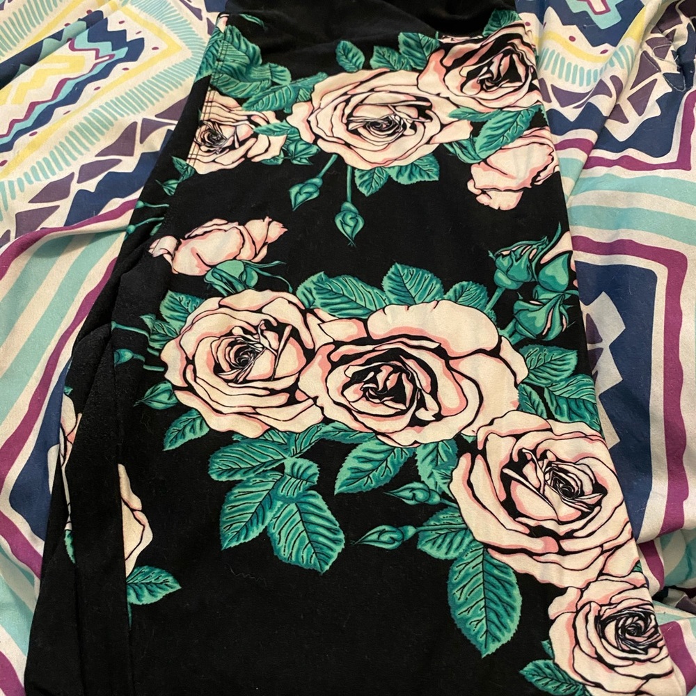 Lularoe Floral Leggings TC2